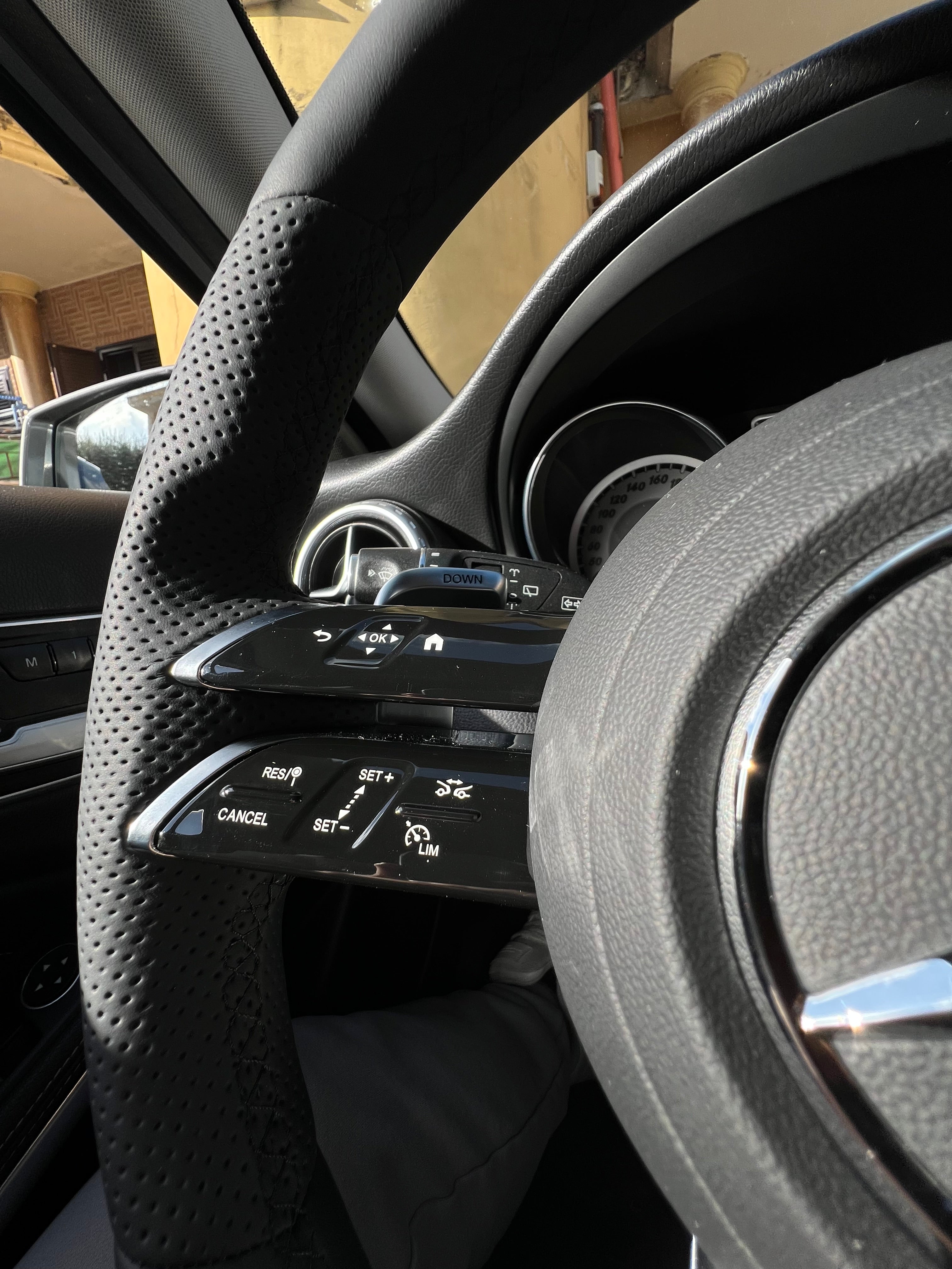 Volante per Mercedes, Nera, Linea Nera, Perforazione, AMG