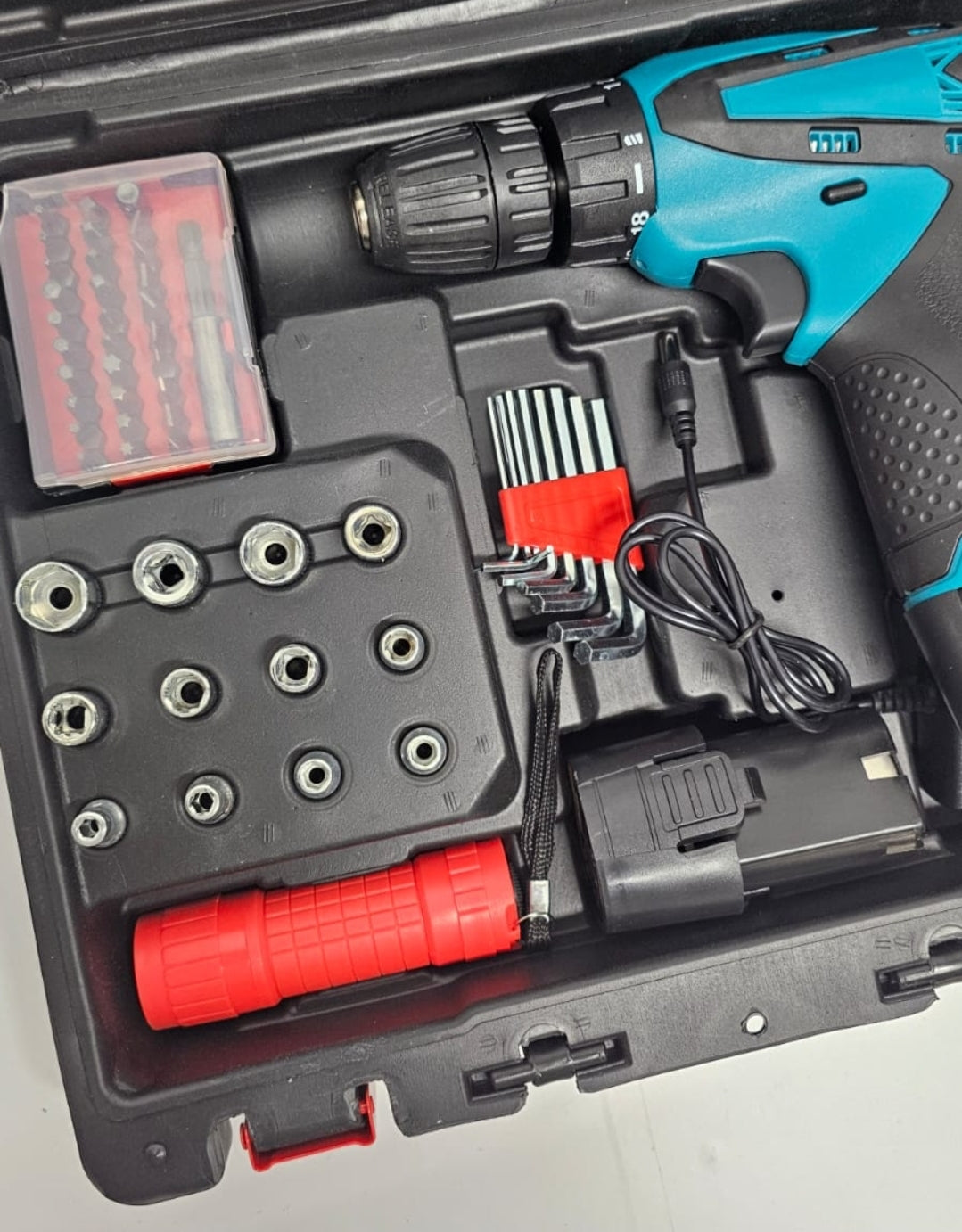 Trapano Avvitatore 77 pezzi, a Doppia Batteria, 12v, Valigetta Rigida