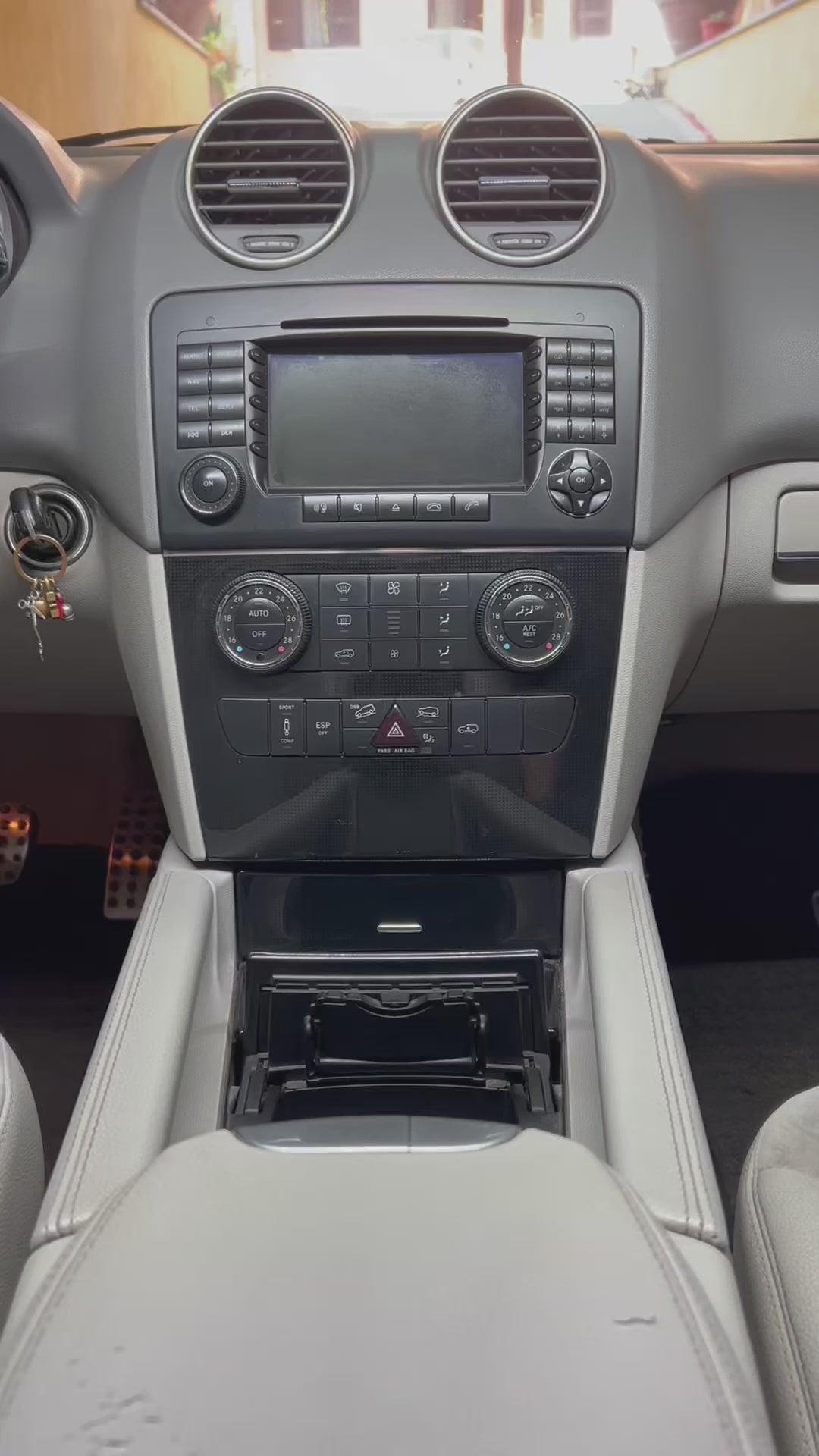 Autoradio per Mercedes ML | GL w164 9" | 2005-2012 | Android | Bluetooth | CarPlay | Android Auto | 2GB/4GB/6GB/8GB Ram