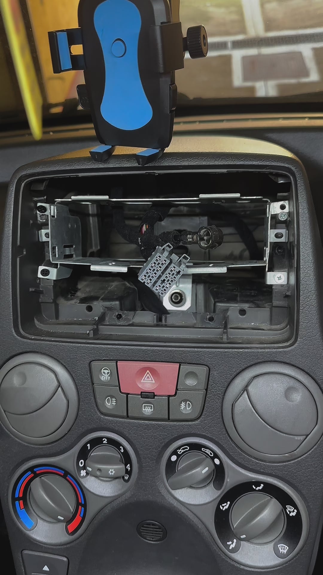 Autoradio per Fiat Panda 2a Serie 7" | Bluetooth | Radio | USB | CarPlay + Android Auto