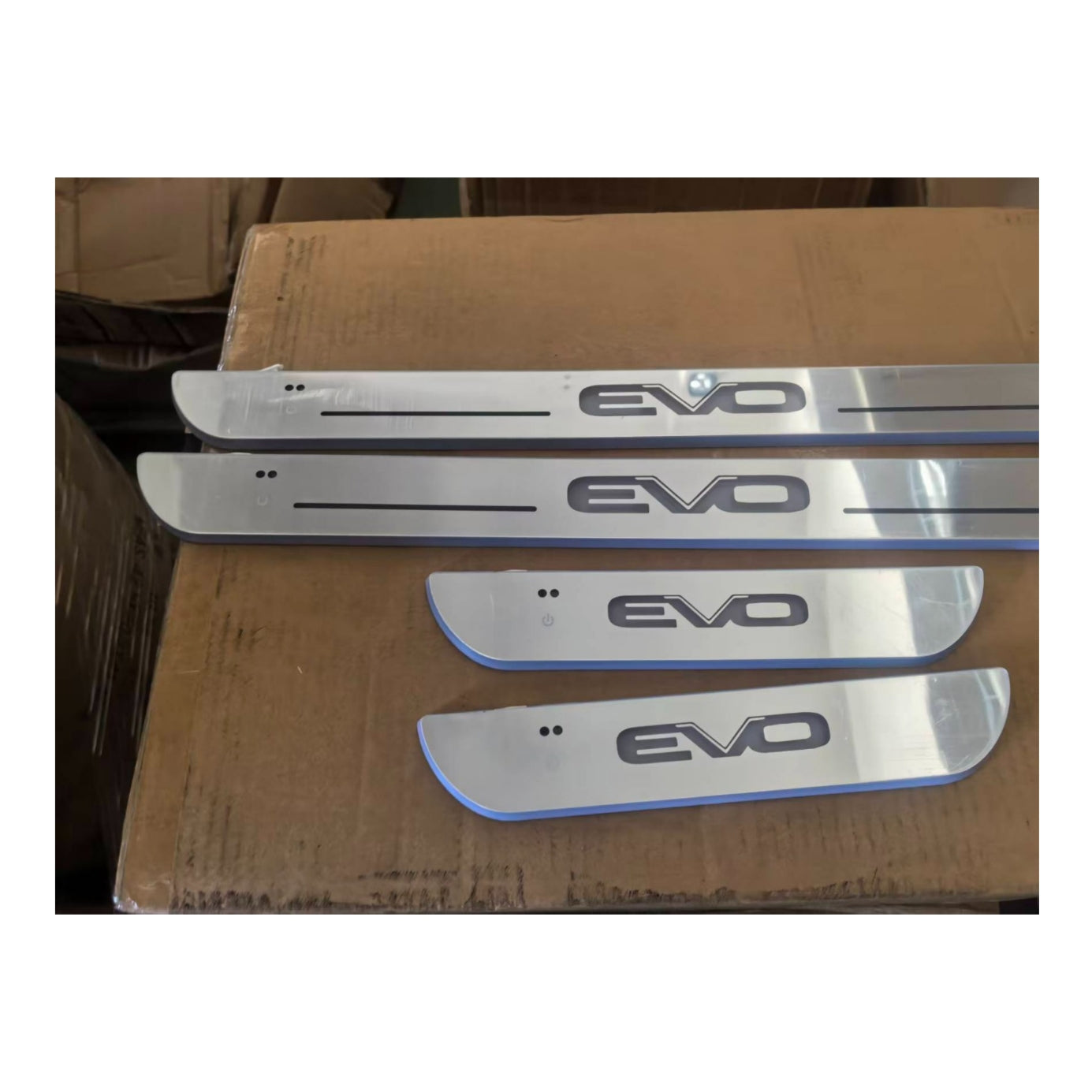 Kit Battitacco per EVO, LED, Senza Filo con Adesivo