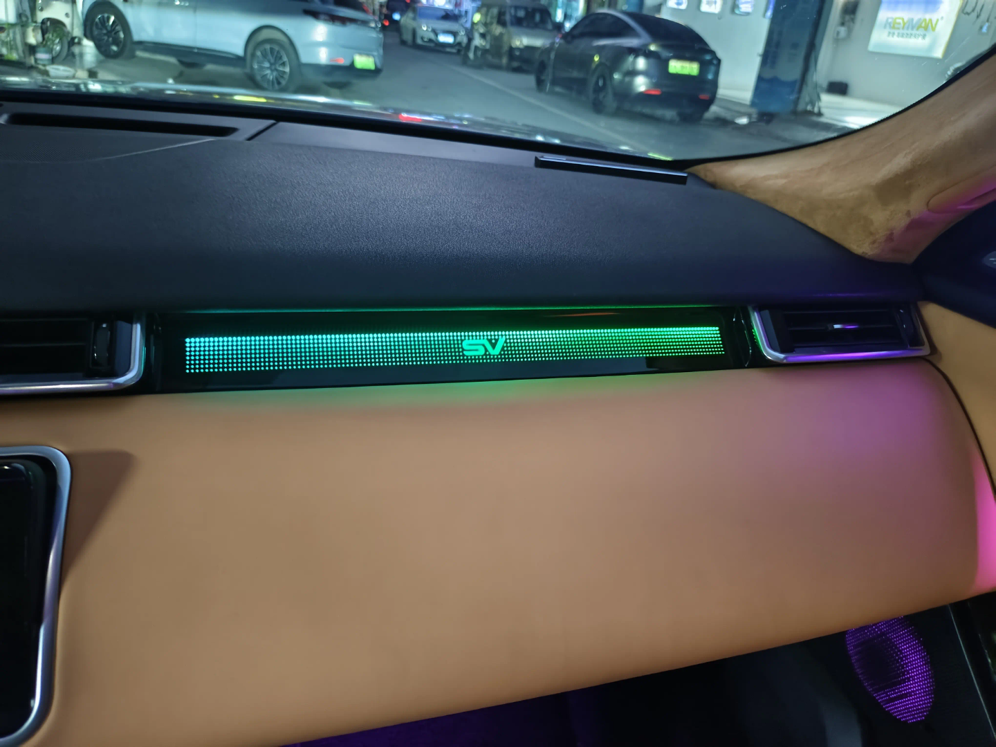 Ambient Light per Land Rover Range Rover Velar (2017-2024), 64 Colori RGB