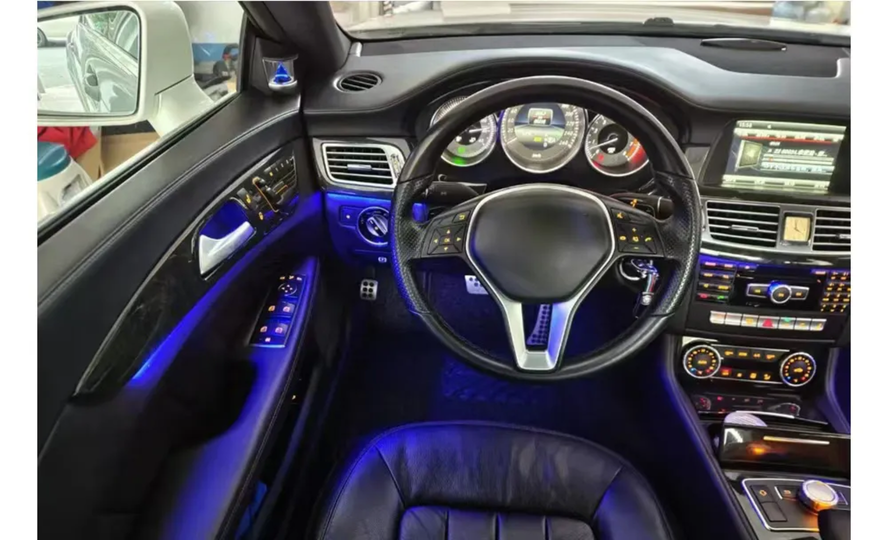 Ambient Light per Mercedes CLS W218 (2012-2017), 64 Colori RGB