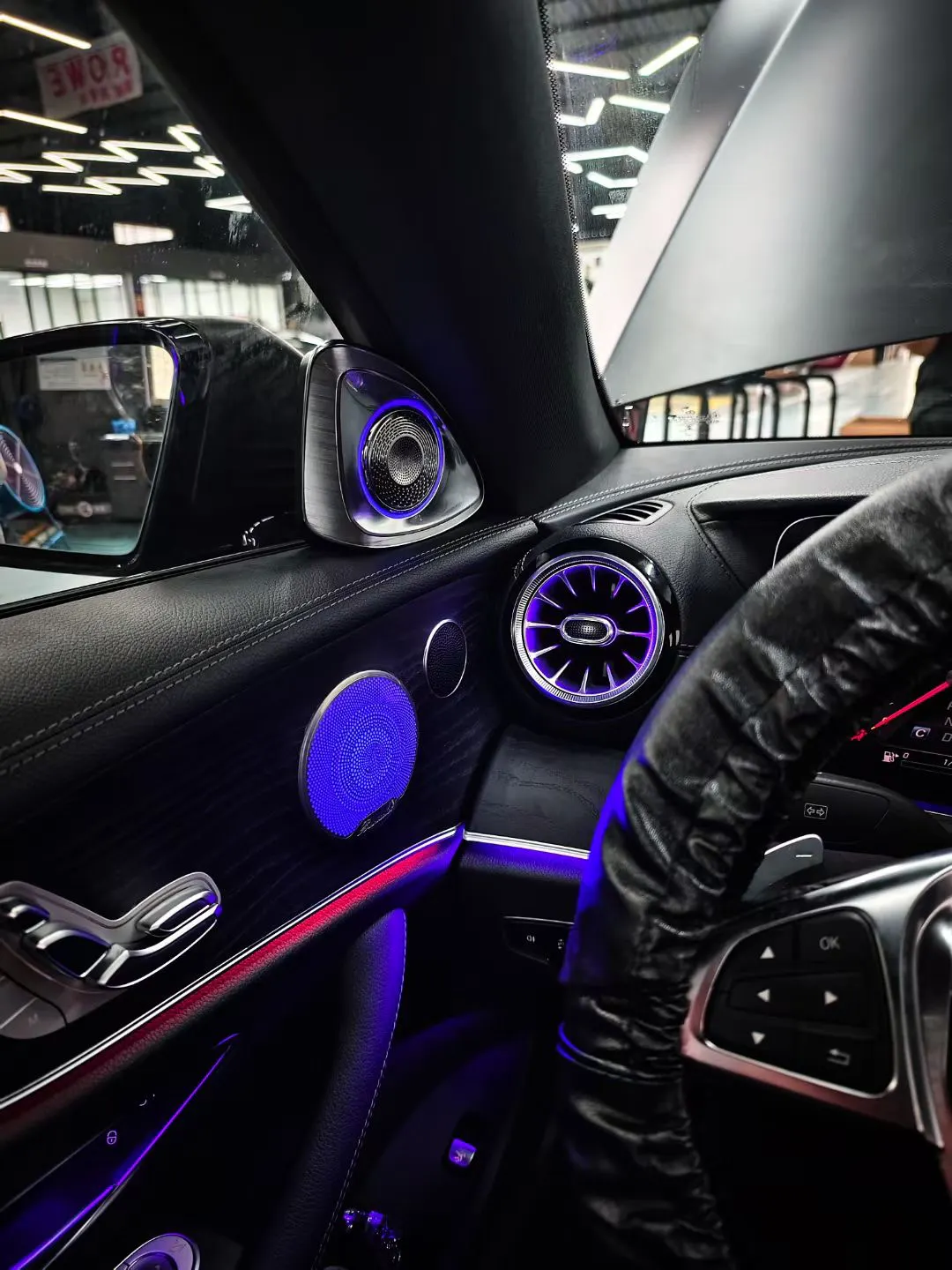 Ambient Light per Mercedes Classe E W238 (2016-2022), 64 Colori RGB