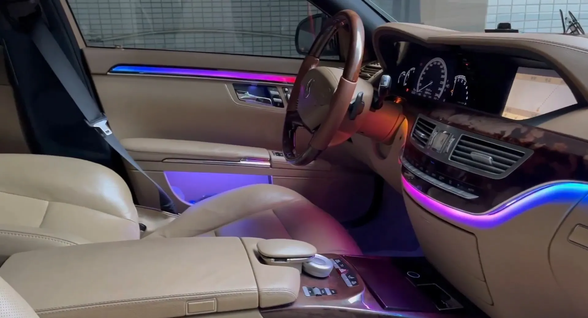 Ambient Light per Mercedes Classe S W221 (2005-2013), 64 Colori RGB