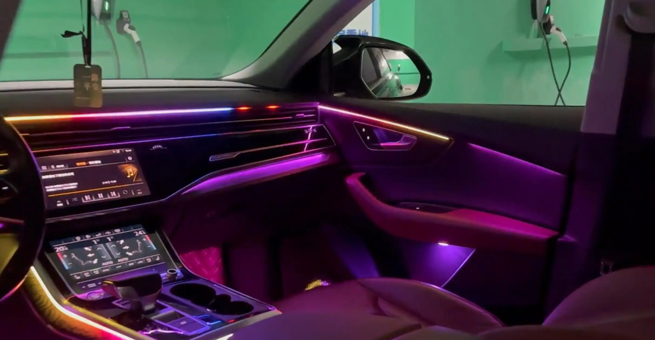 Ambient Light per Audi Q8 SQ8 RS Q8 (2018-2024), 64 Colori RGB