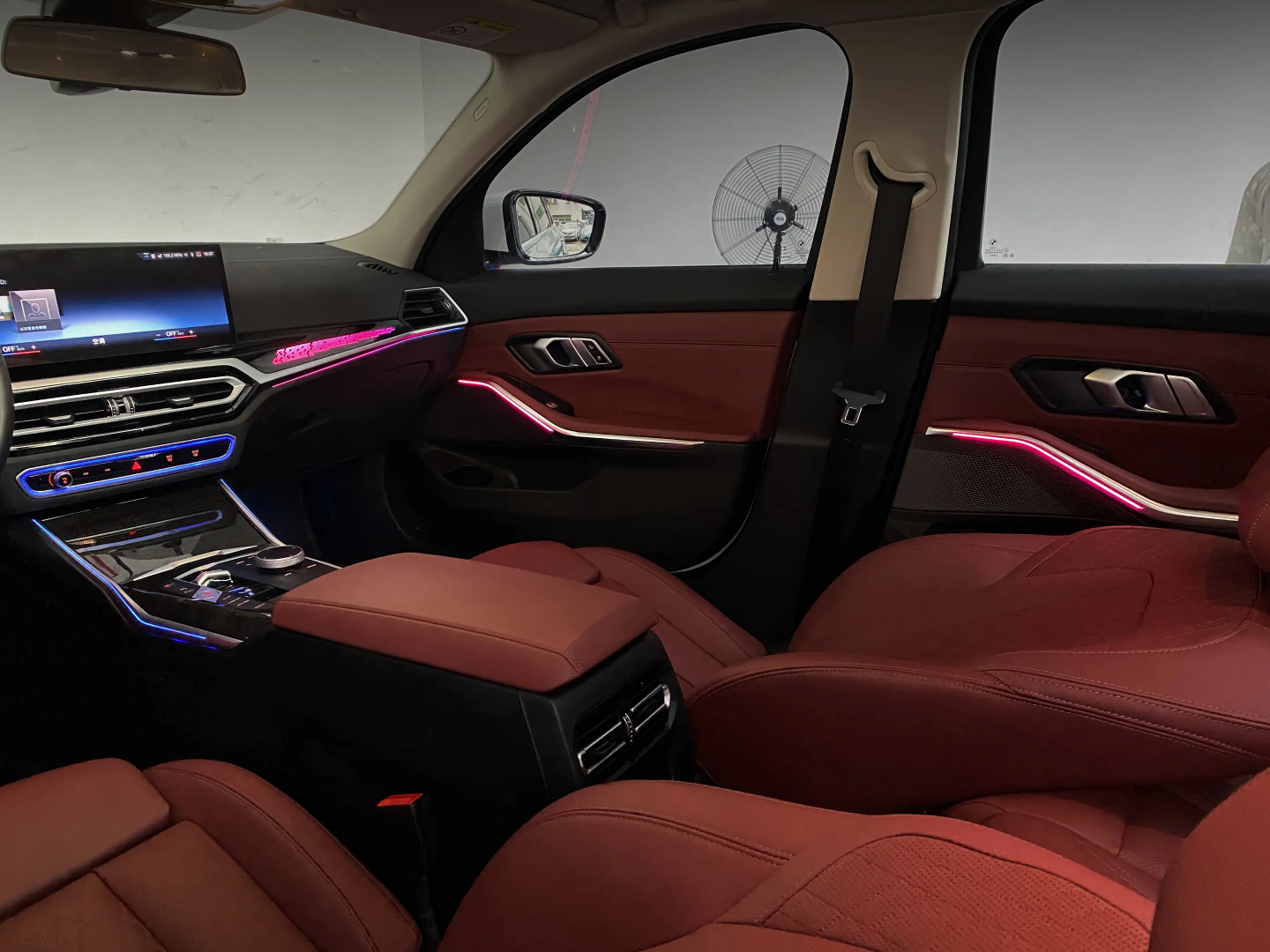 Ambient Light per BMW Serie 3 G20 (2023>), 256 Colori, APP