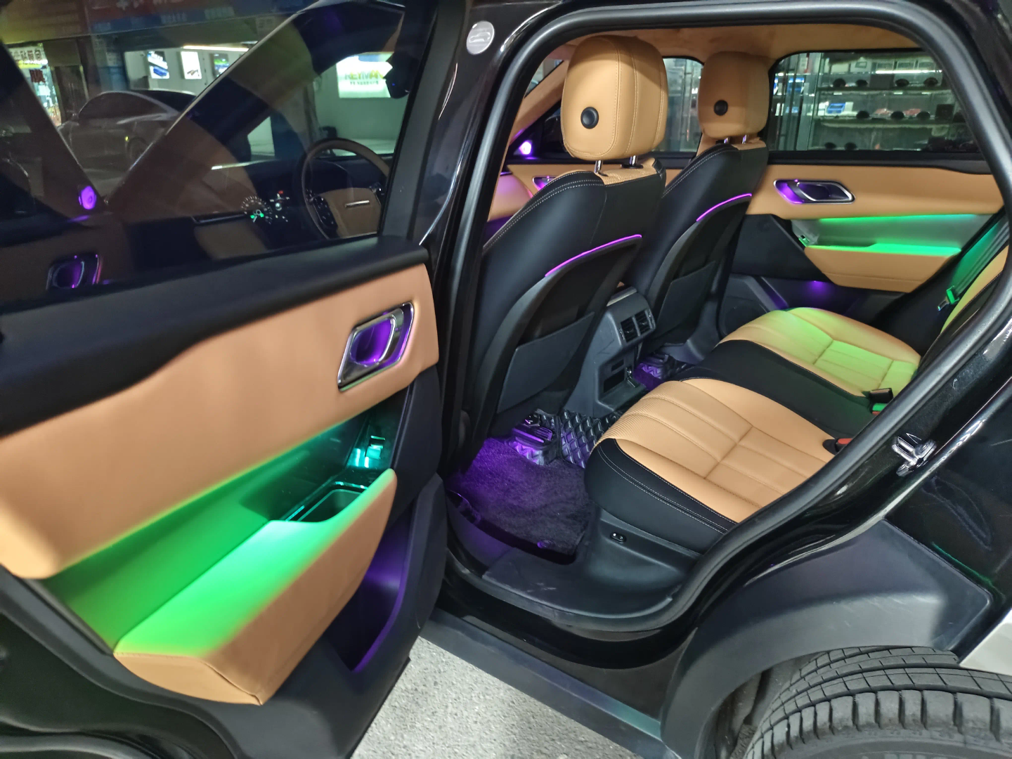 Ambient Light per Land Rover Range Rover Velar (2017-2024), 64 Colori RGB