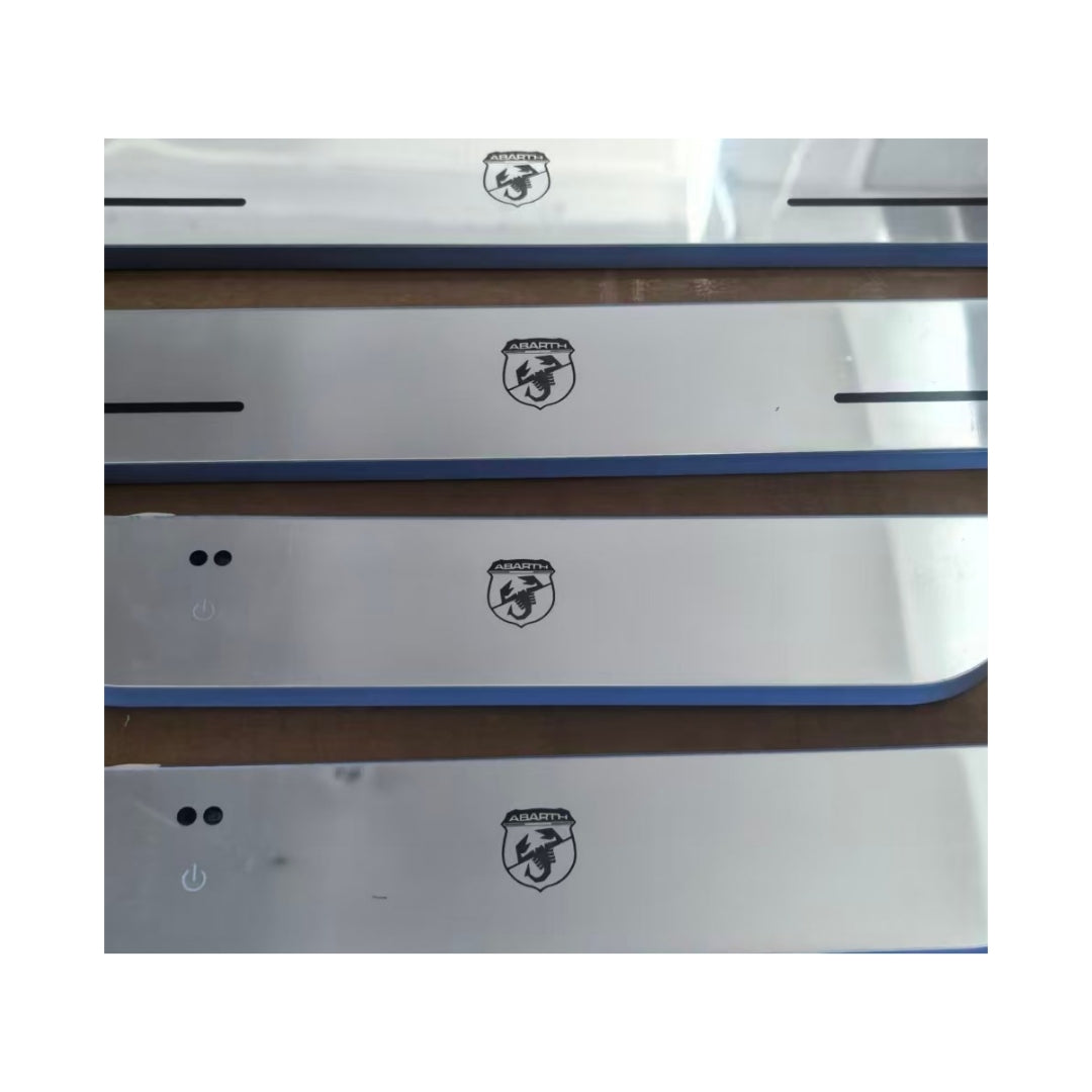 Kit Battitacco per Fiat Abarth, LED, Senza Filo con Adesivo