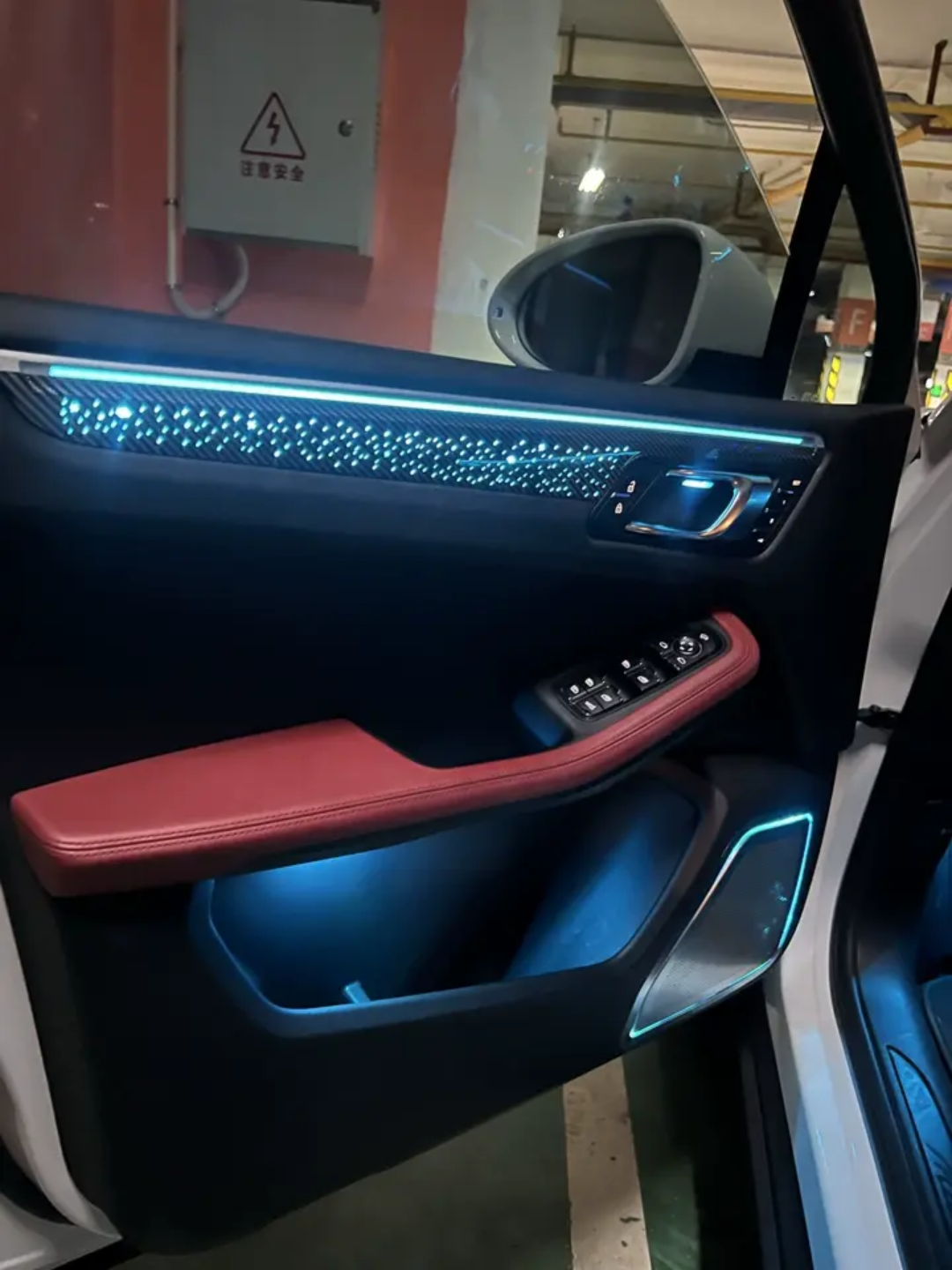 Ambient Light per Porsche Macan (2018+), 256 Colori, APP