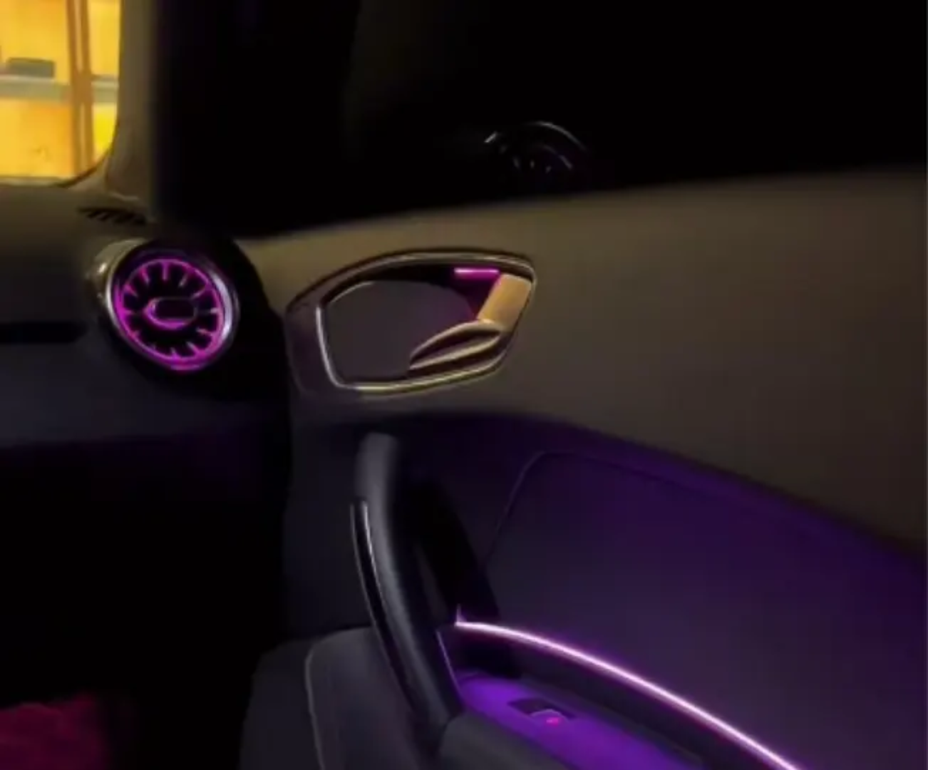 Ambient Light per Audi A1 (2010-2018), 64 Colori RGB