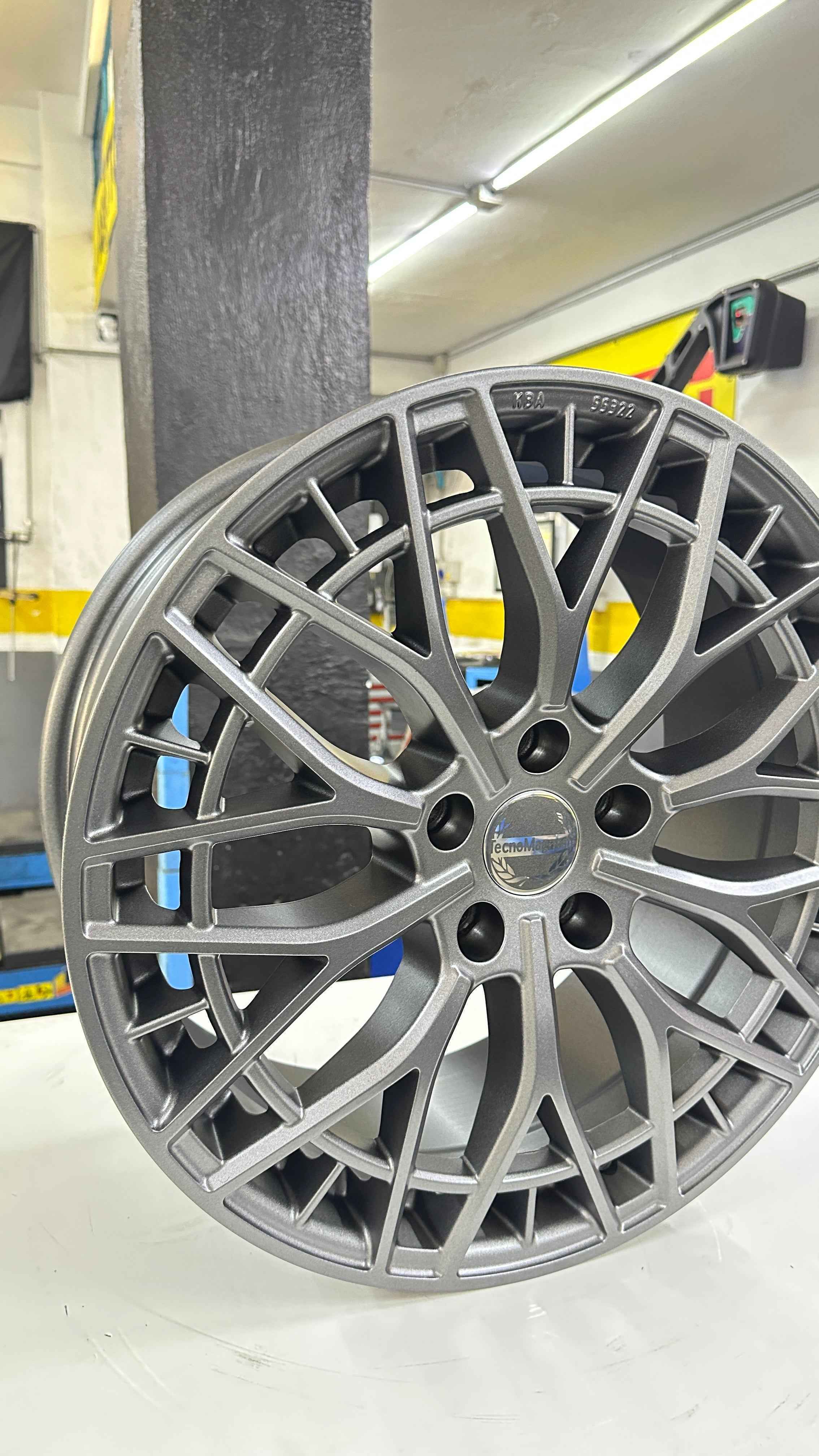 N4 Cerchi in Lega P10 da 18 Pollici per BMW SERIE 1 Dal 2019 M-SPORT M-135I