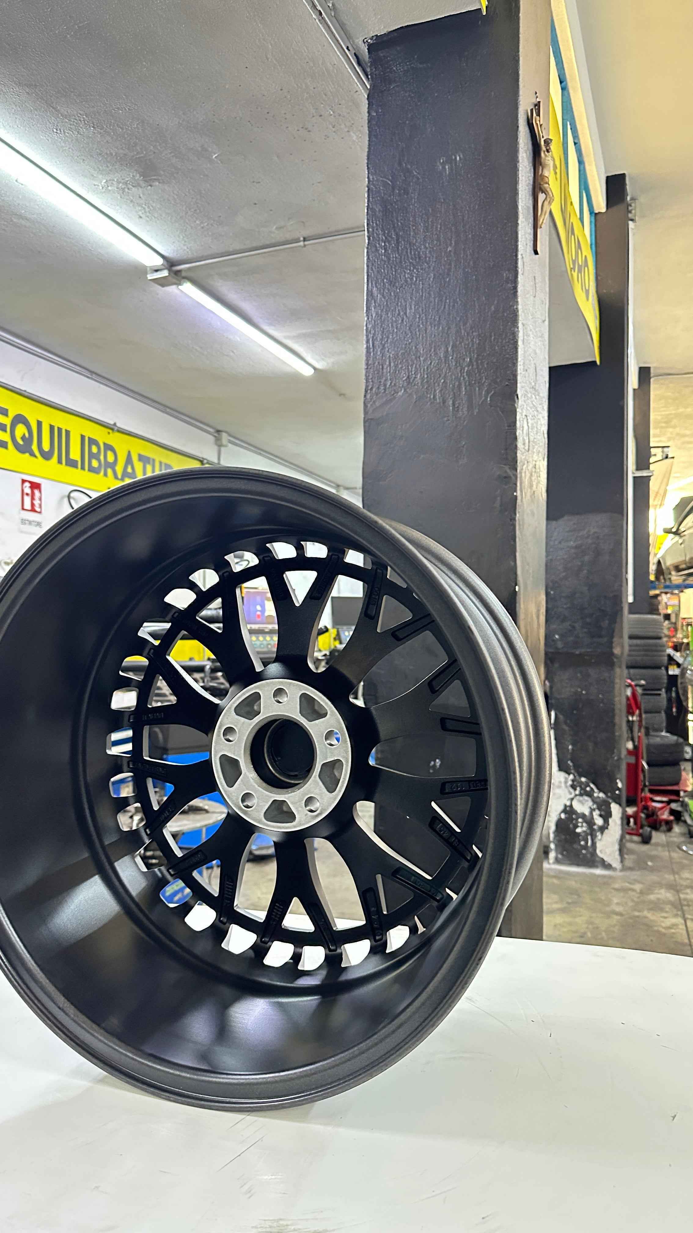 N4 Cerchi in Lega P10 da 18 Pollici per BMW SERIE 1 Dal 2019 M-SPORT M-135I