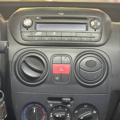 Kit Montaggio Autoradio 9"Pollici Citroen Nemo, Fiat Qubo, Peugeot Bipper (2008-2017) Mascherina, Cablaggio per Autoradio Android