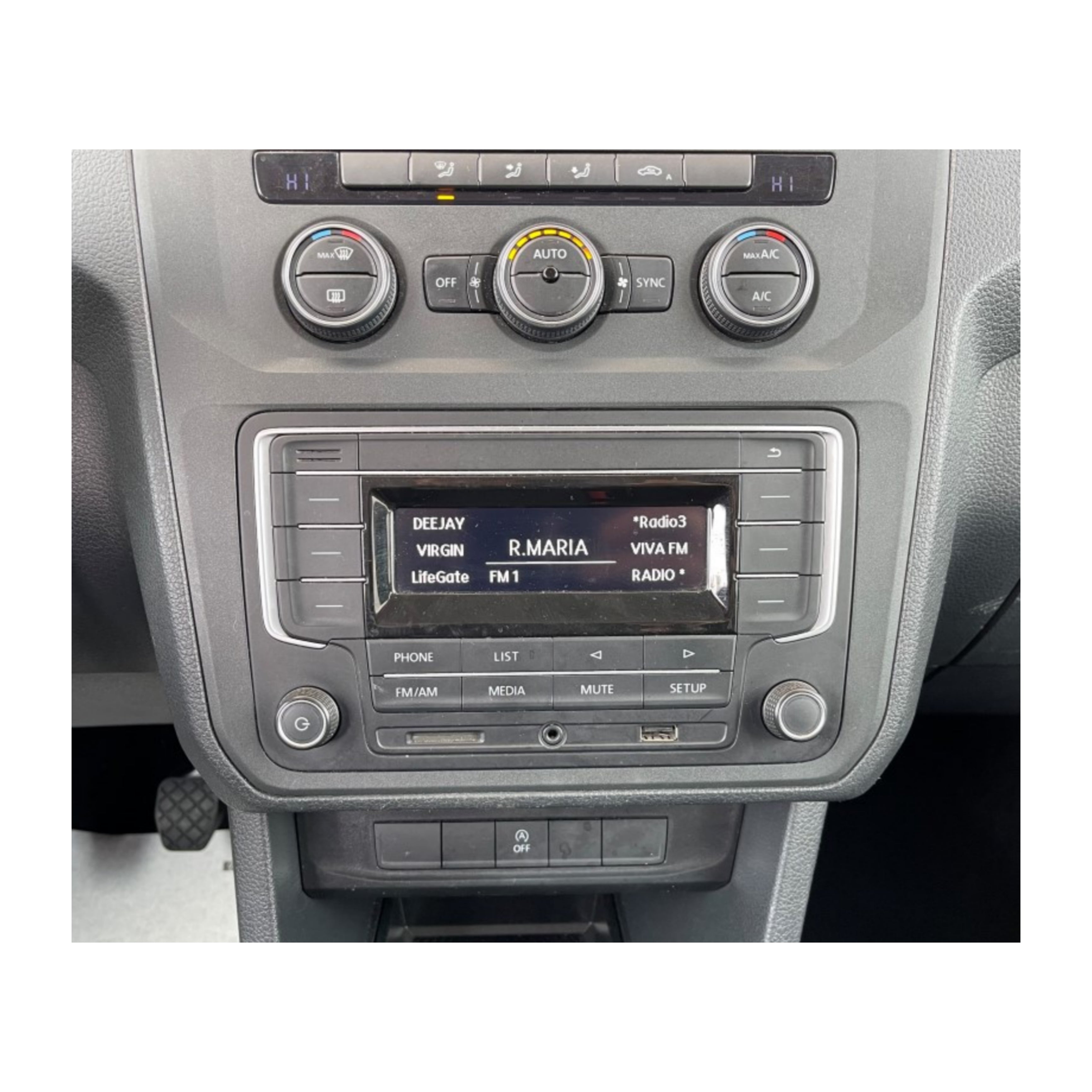 Autoradio per Volkswagen Caddy 9" | 2005-2015 | Android | Bluetooth | CarPlay | Android Auto | 2GB/4GB/6GB/8GB Ram