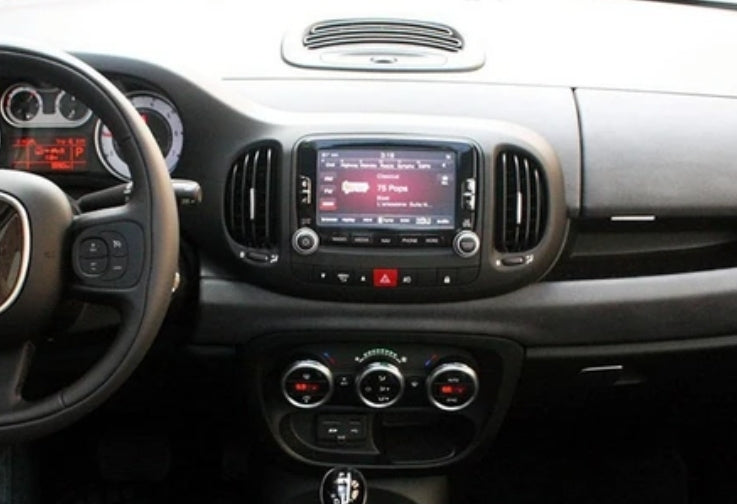 UGAR Kit Fascia Radio Doppio DIN Per Fiat 500L (2012-2018) - Modello 11-550, Plastica ABS, Colore Nero, Supporto 2 DIN