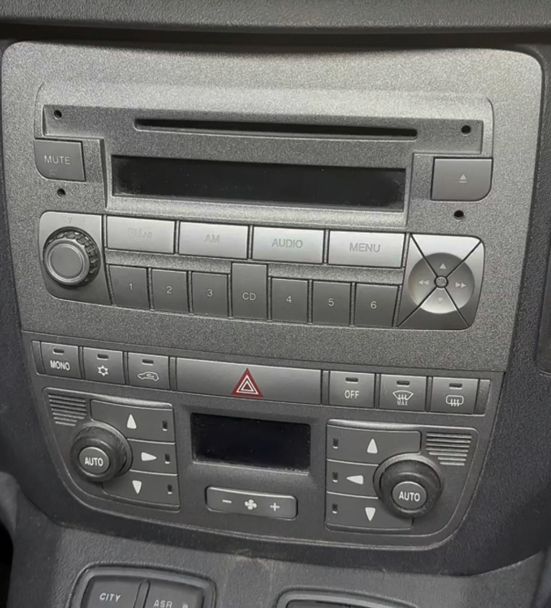 Autoradio per Fiat idea/Lancia Musa [2003-2008] - 2Din 7"Pollici, Bluetooth, Radio, Touch, USB, SD, Mirror Link Android & IOS
