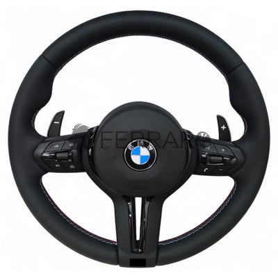 (PRENOTA) Volante per BMW, Pelle Nera, Cromatura Nera, Filo Nero Multicolore