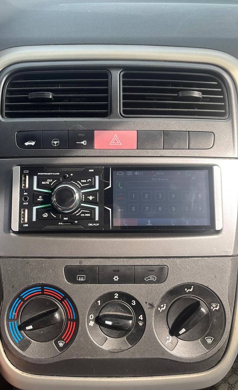 Autoradio per FIAT GRANDE PUNTO [2007 - 2012] - 1Din 4"Pollici, Bluetooth, Radio, AUX, USB.