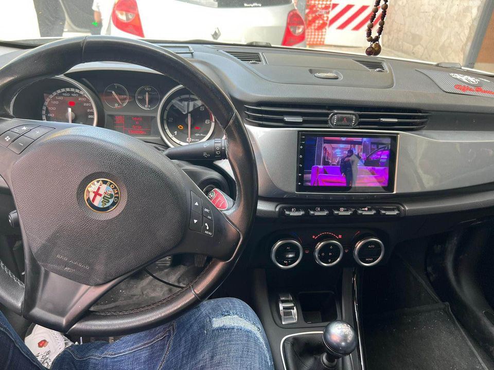 Autoradio per Alfa Romeo Giulietta [2010-2014] - 2GB/4GB, 2Din 7"Pollici Android, GPS, Bluetooth, Radio, Navigatore, Wifi, PlayStore