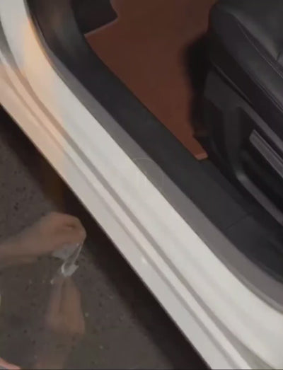 Kit Battitacco per Skoda, LED, Senza Filo con Adesivo