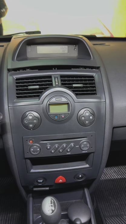 Autoradio per Renault Megane 2 9" | 2002-2009 | Android | Bluetooth | CarPlay | Android Auto | 2GB/4GB/6GB/8GB Ram