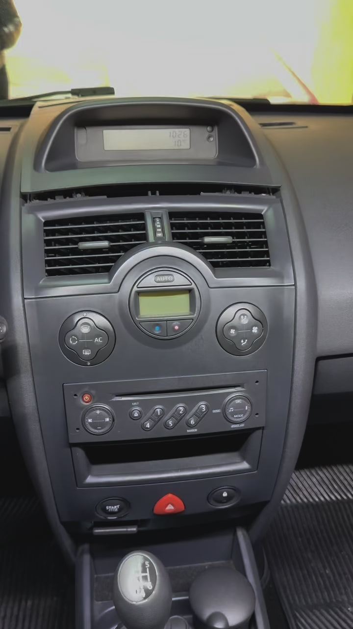 Autoradio per Renault Megane 2 9" | 2002-2009 | Android | Bluetooth | CarPlay | Android Auto | 2GB/4GB/6GB/8GB Ram