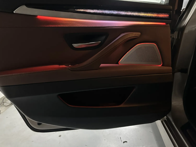 Ambient Light per BMW Serie 5 F10, F11 (2011-2017), 64 Colori RGB