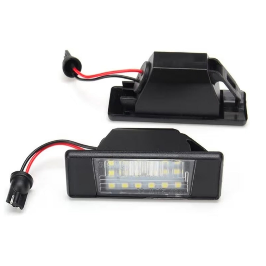 Set Luci Targa a Led per Nissan Qashqai, Juke, Versa, X-Trail (Compatibilità in Descrizione), Plug and Play