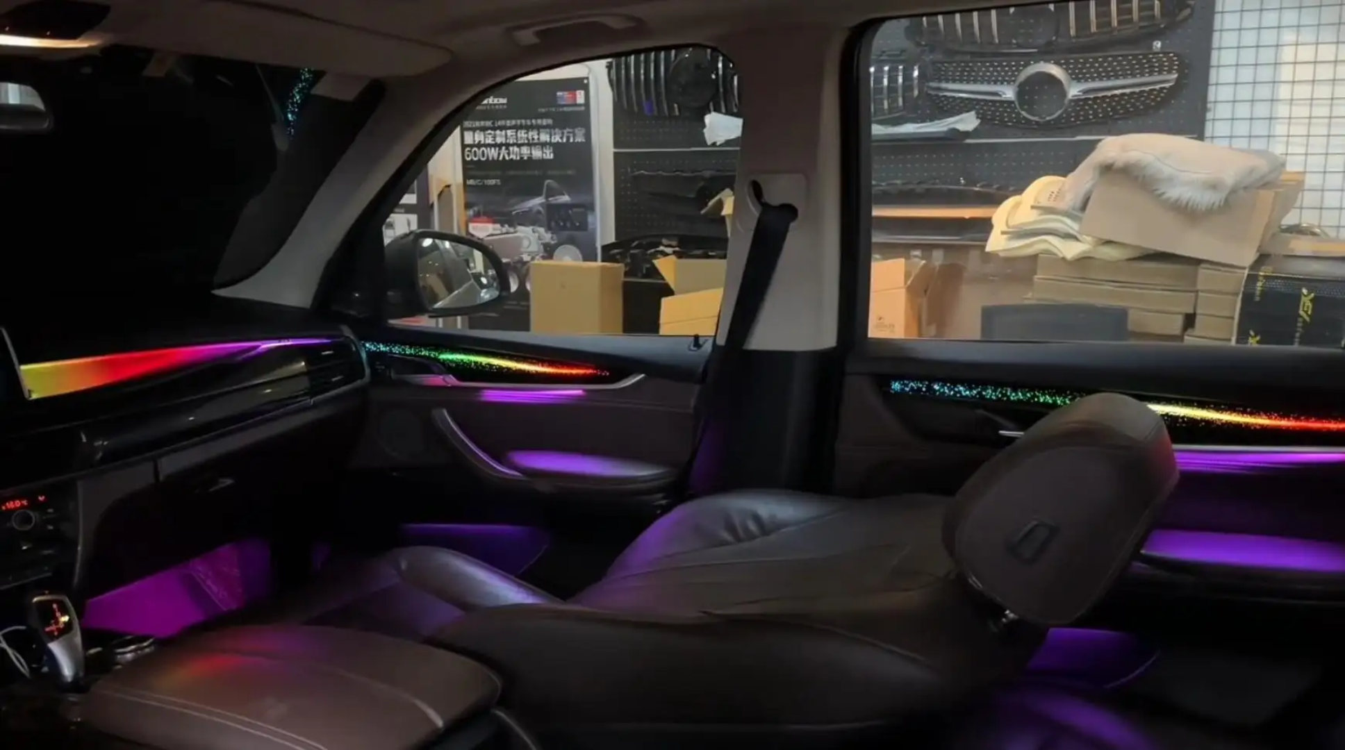 Ambient Light per BMW X5, X6 F15, F16, 256 Colori, APP