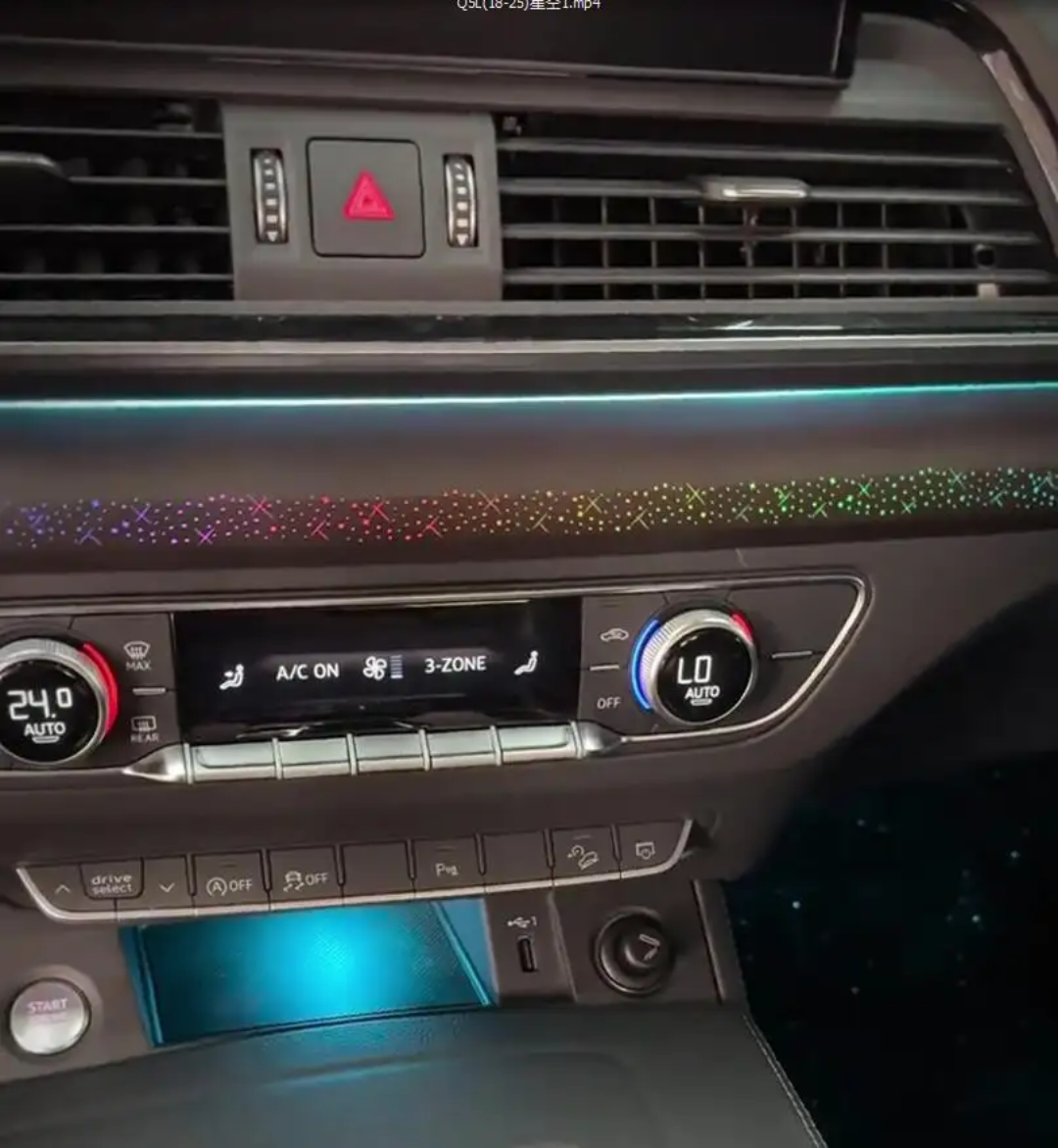 Ambient Light per Audi Q5 (2018-2025), 64 Colori RGB