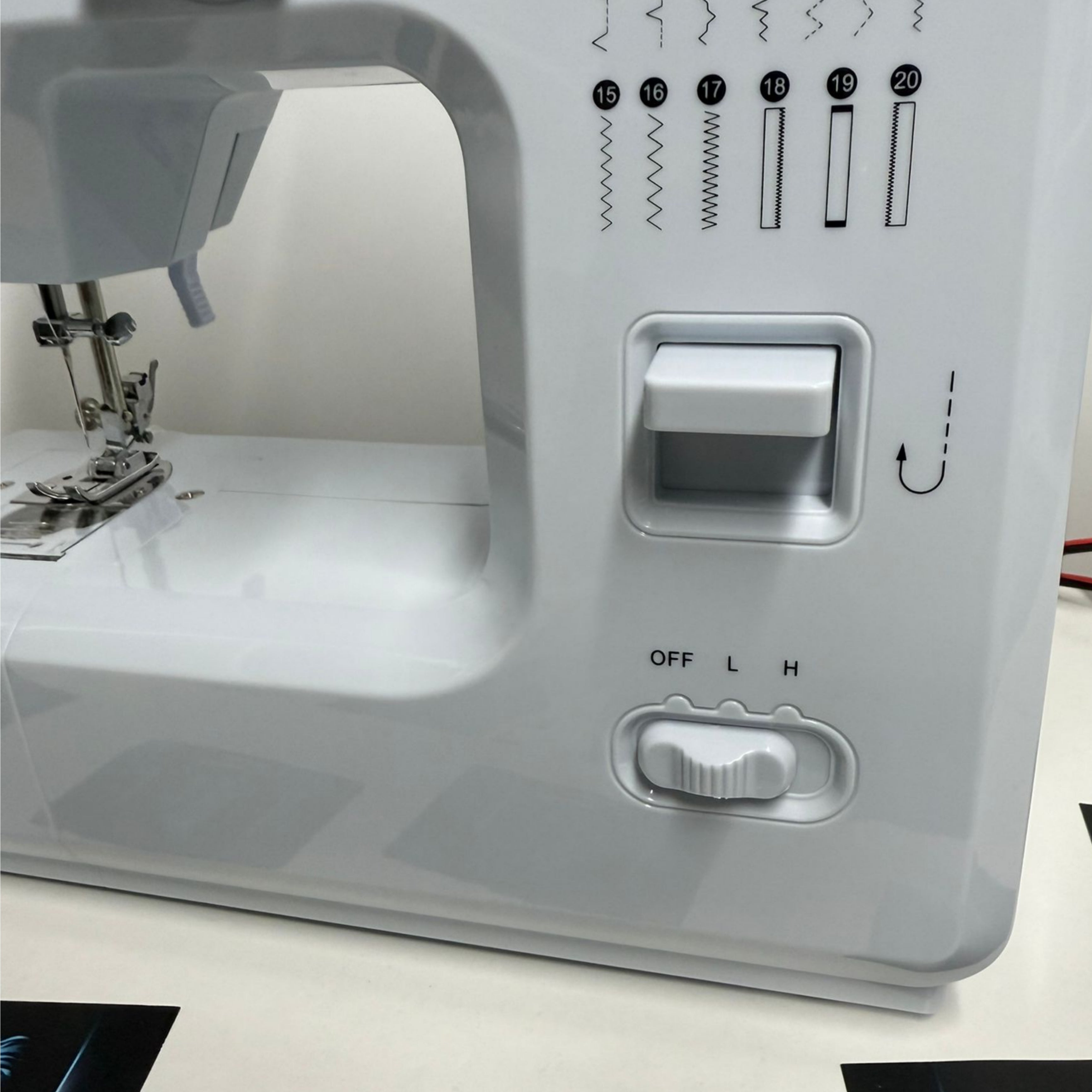 Mini Macchina da cucire, Elettrica, Multifunzione da 20 pezzi con Pedale