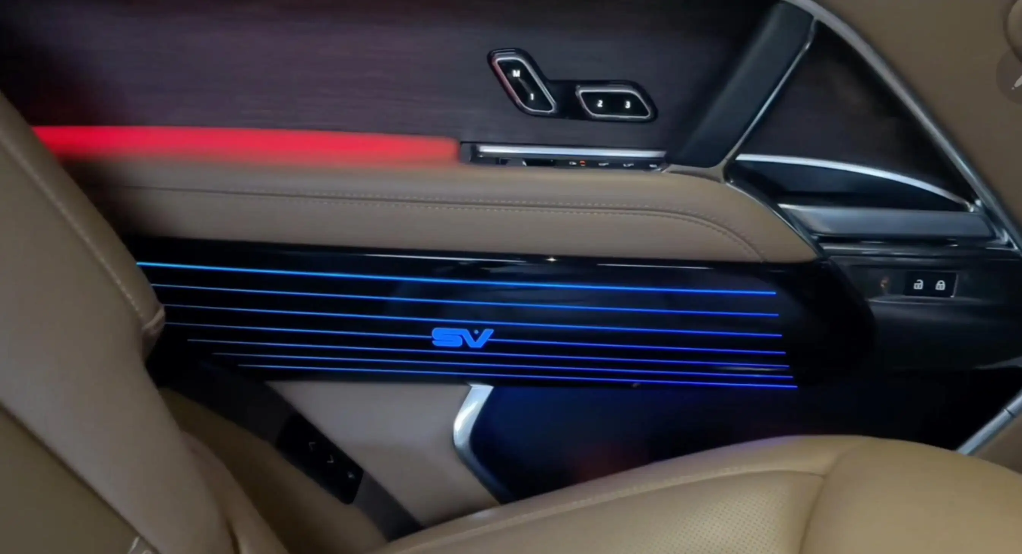 Ambient Light per Land Rover Range Rover Sport (2023-2025), 64 Colori RGB