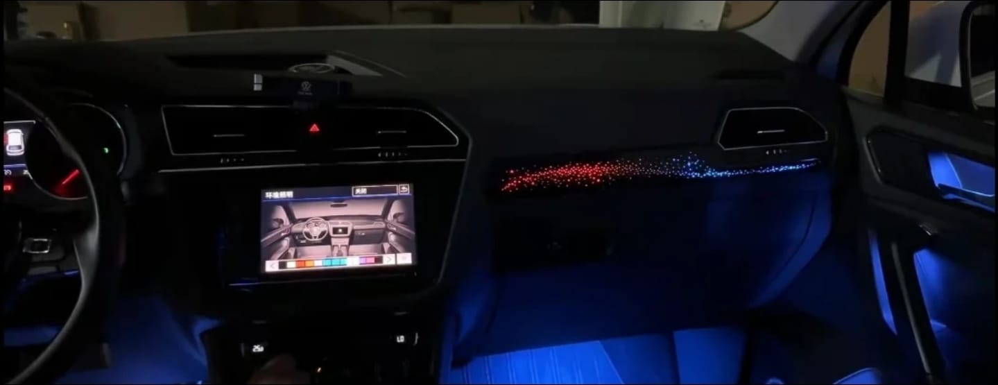 Ambient Light per Volkswagen Tiguan (2016-2023), 64 Colori RGB