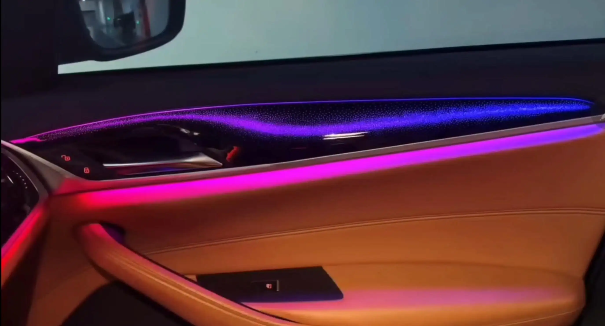 Ambient Light per BMW Serie 5 G30 (2017-2023), 64 Colori RGB
