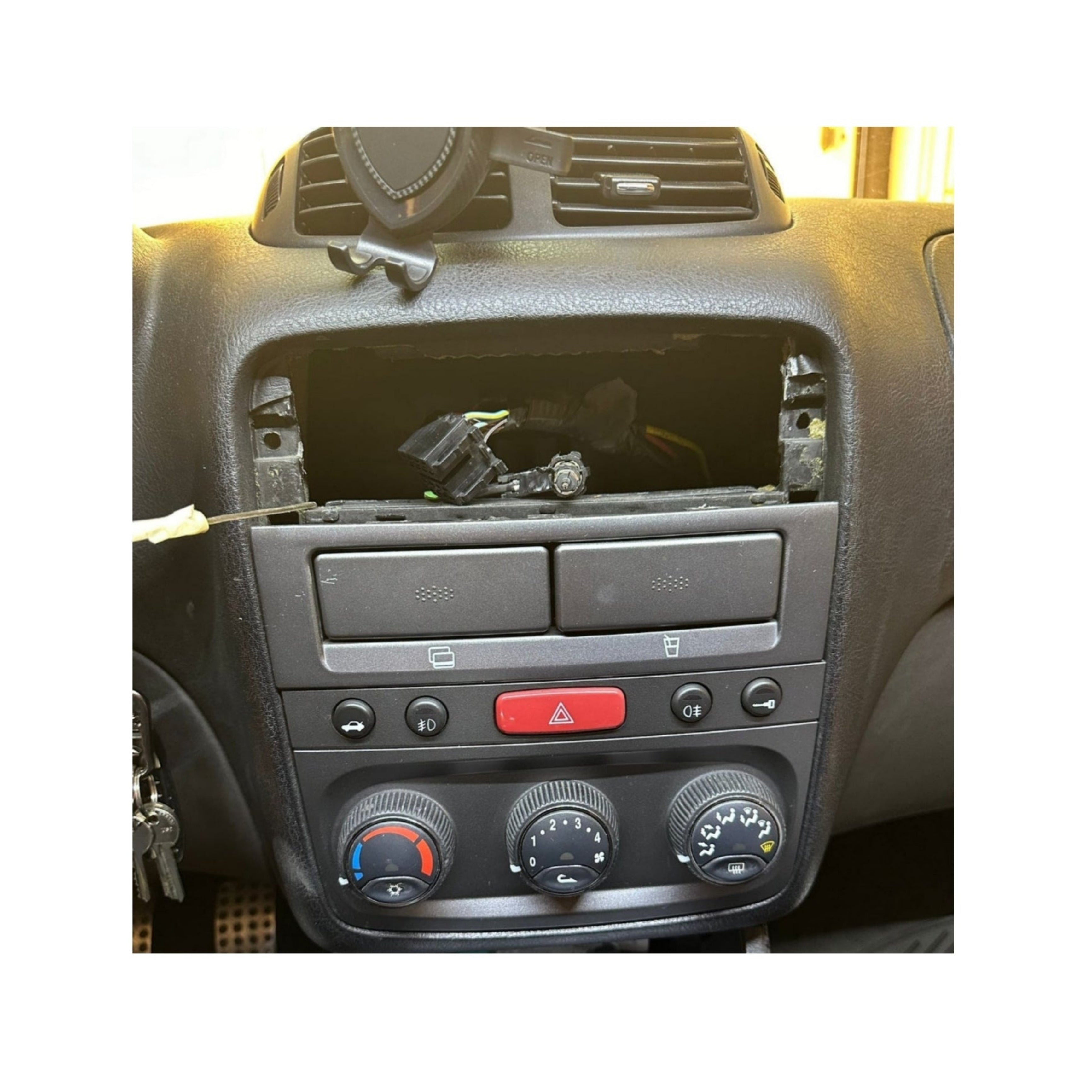Kit Montaggio Autoradio 9"Pollici per Alfaromeo 147, Mascherina, Cablaggio Autoradio Android