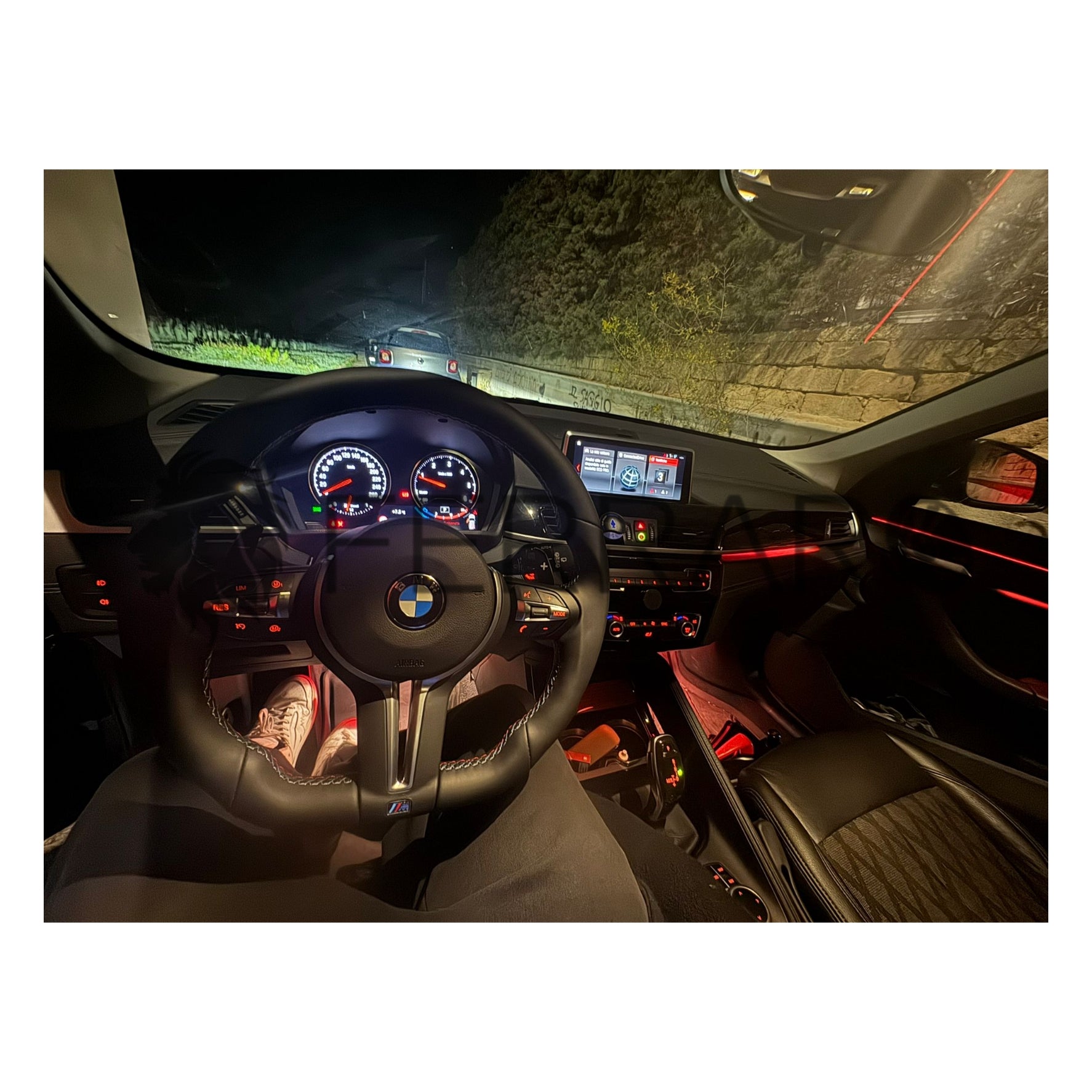 Volante per BMW, Pelle Nera, Filo Tricolore, Sport