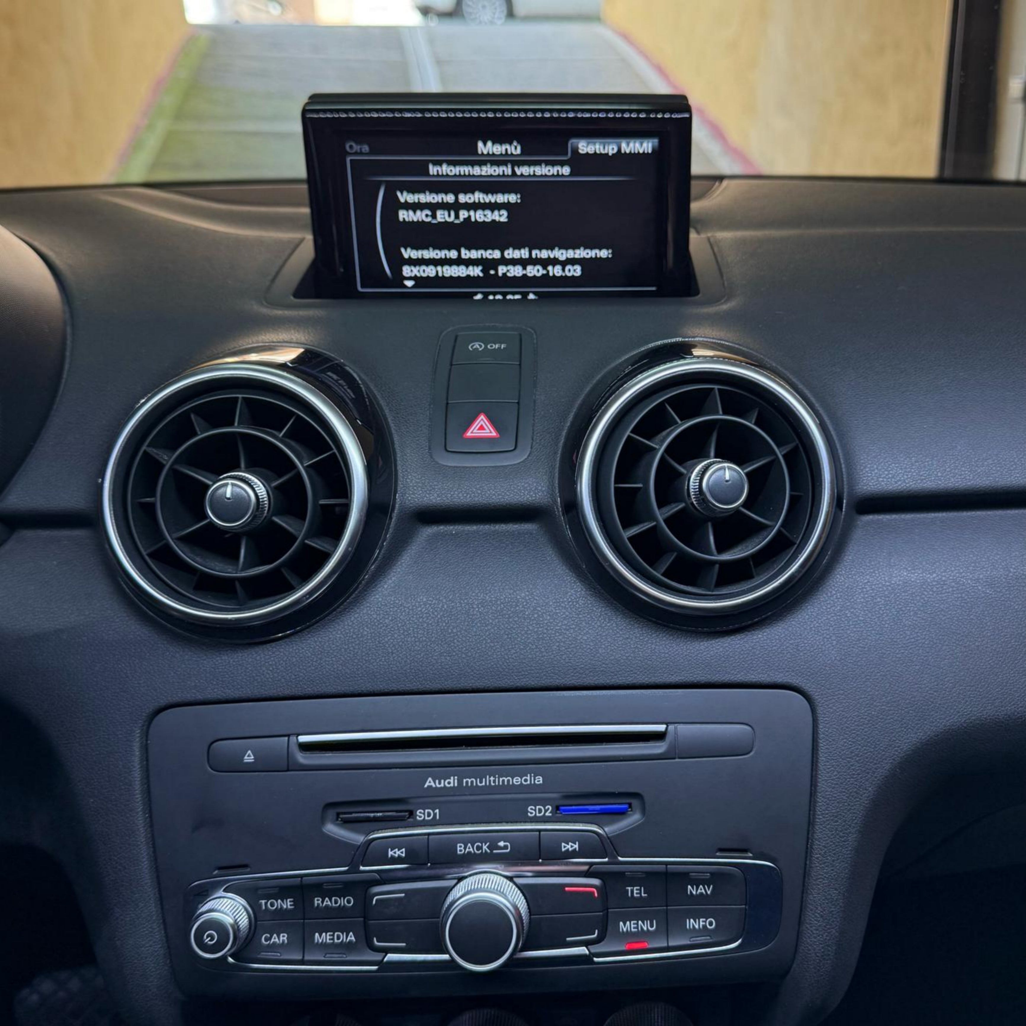 Autoradio per Audi A1/S1 | Q2 | 10.25" | 2012-2018 | Android | Bluetooth | CarPlay | Android Auto | 4/64GB Ram