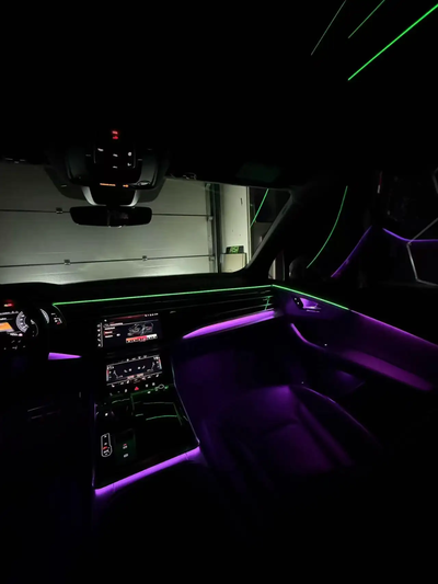 Ambient Light per Audi Q7 (2020-2025), 64 Colori RGB