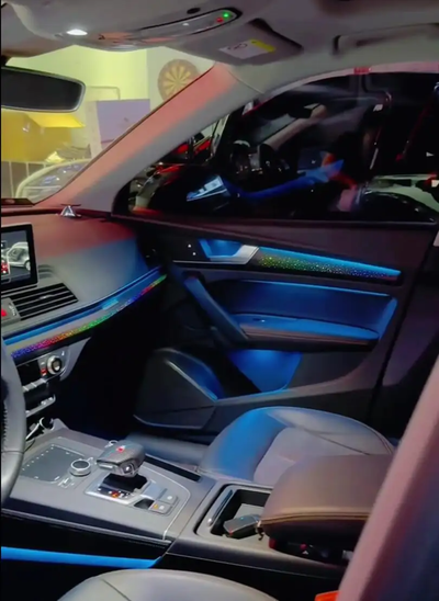 Ambient Light per Audi Q5 (2018-2025), 64 Colori RGB