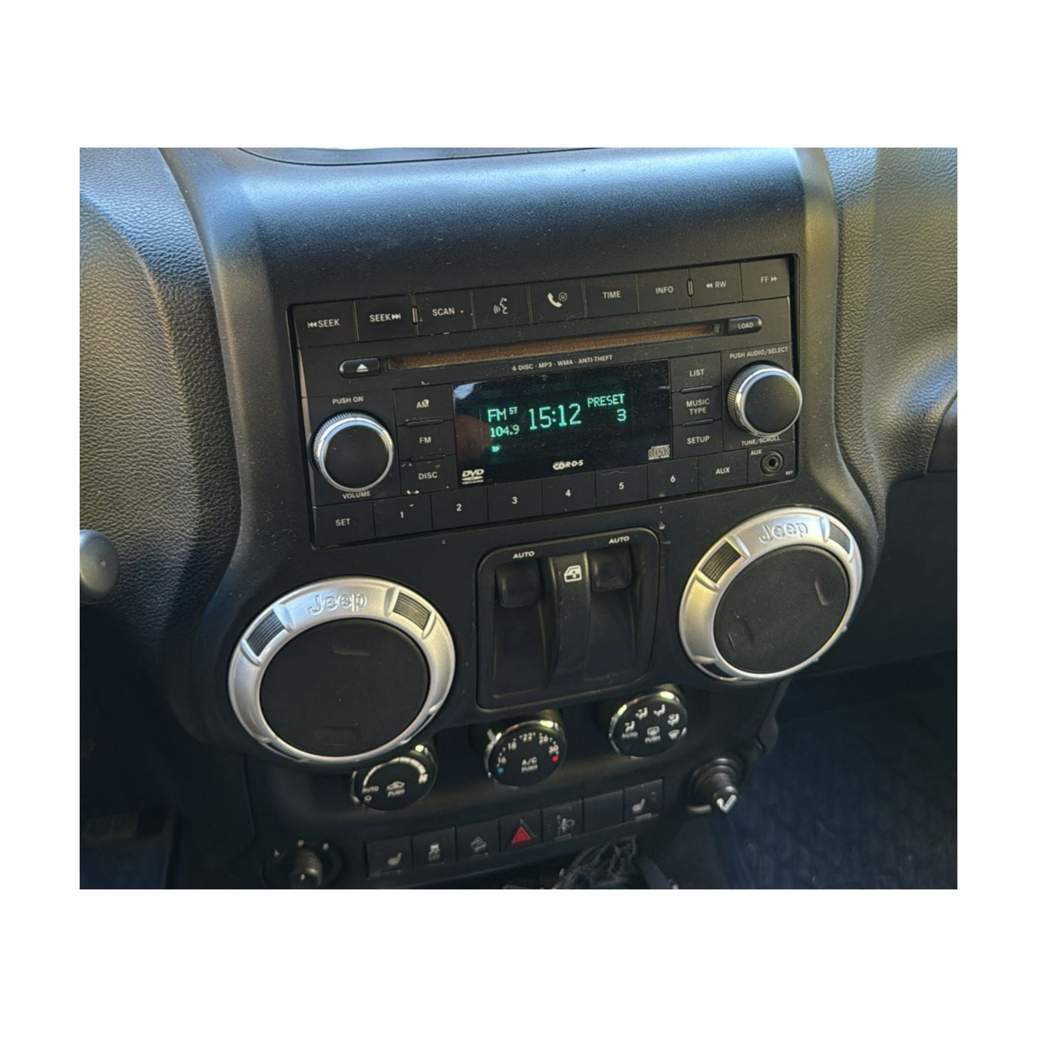 Autoradio per Jeep Wrangler 3 JK 10.1" | 2010-2015 | Android | Bluetooth | CarPlay | Android Auto | 2GB/4GB/8GB Ram