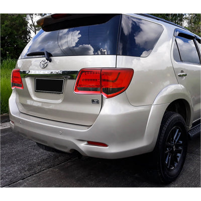 Fanali Posteriore Completo per Toyota Fortuner (2011-2015) a LED